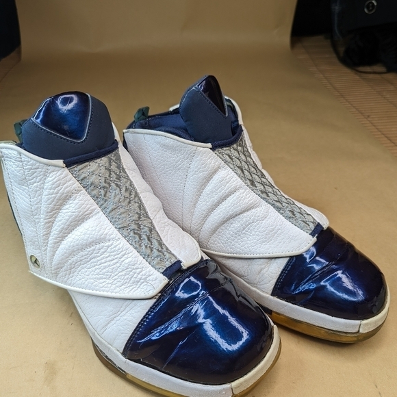 Nike Air Jordan 16 Retro Midnight Navy 2016 men's Size 9.5 683075-106 White Blue - Picture 3 of 10